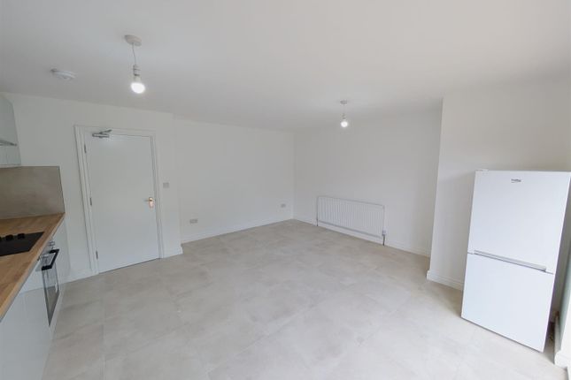 103, Bromwich Street, Bolton photo 3