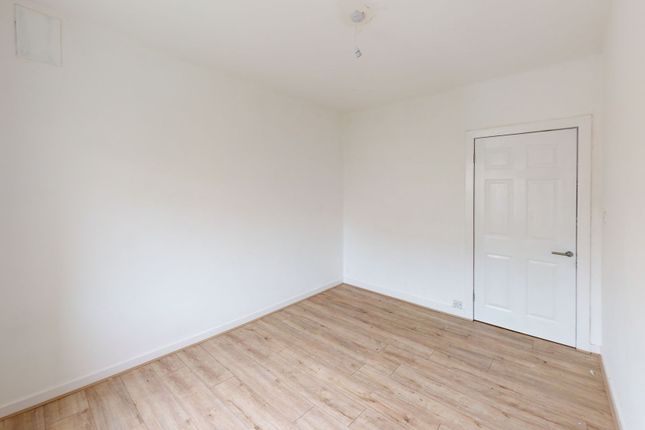 80 Green Road, Paisley photo 5