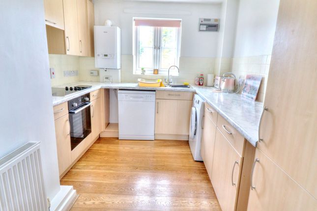 4 Hunt Court Marlow Road, High Wycombe photo 3
