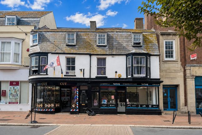 4-bed flat on 6-7, Coburg Place, Weymouth, £250,000