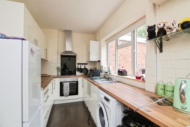 22, Locarno Road, Tipton photo 4
