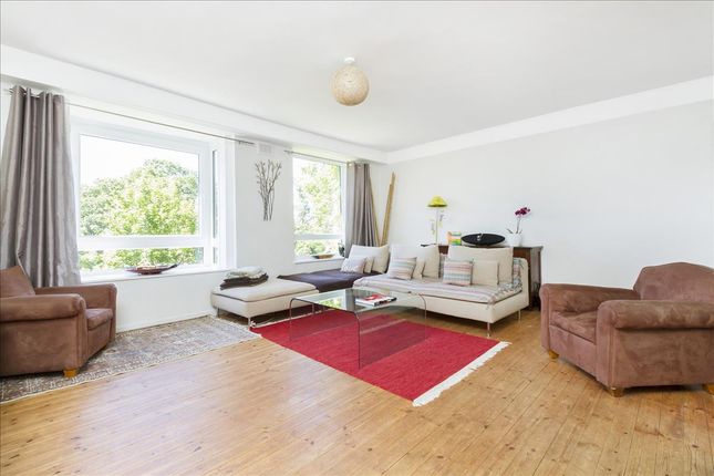 Thumbnail Flat to rent in Great Brownings, Dulwich, London