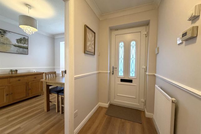 8, Montfort Close, Bolton photo 4