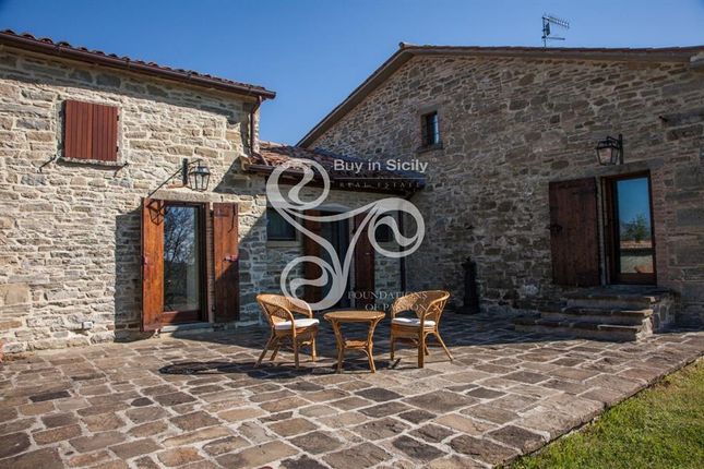 Villa for sale in Montemaggiore, Umbria, Italy