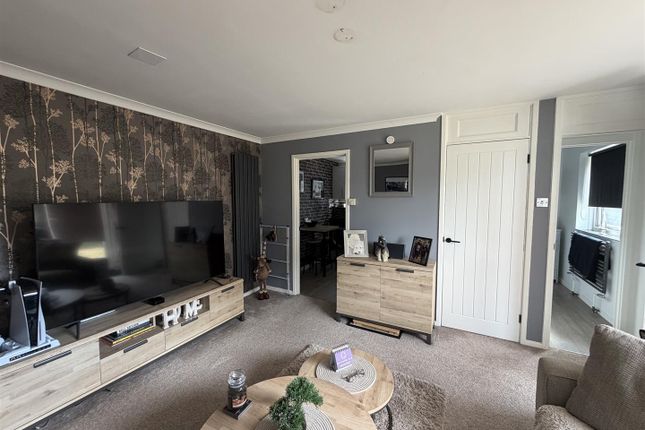 Flat 3, Flowerdew Court, Winchester Road, Andover photo 4