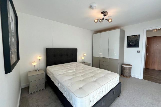 Apartment 195,, The Bank, Birmingham photo 5