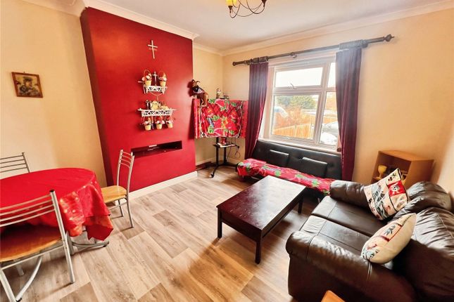22, Bladon Street, Staffordshire photo 2