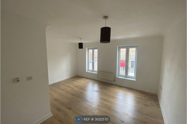 Paignton Close, Romford photo 2