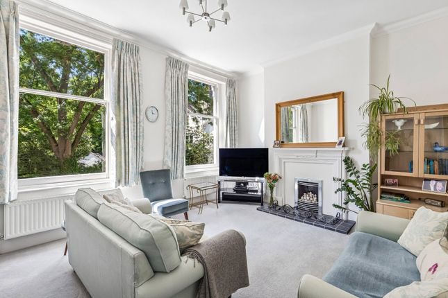 12, Heath Villas, London photo 4
