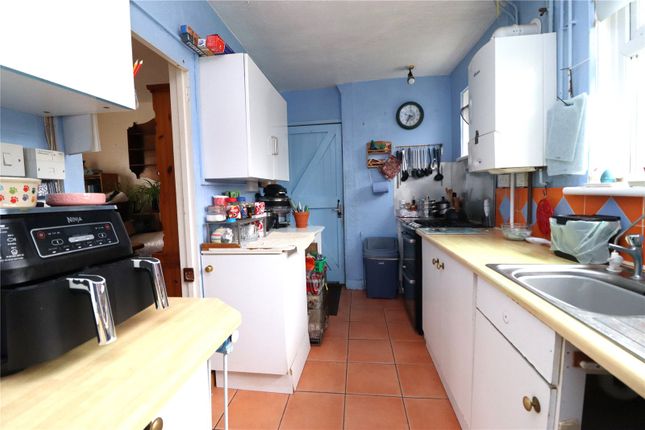 2, Elmlea Avenue, Barnstaple photo 4