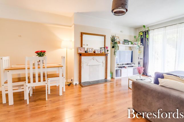 103, Shevon Way, Essex photo 2