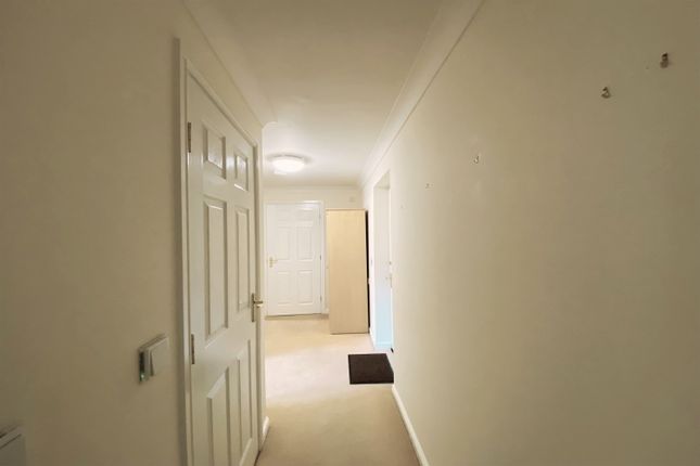 Flat for sale in North Road, Glossop