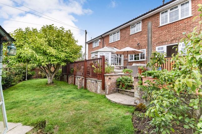 Detached house for sale in Oakmont Drive, Waterlooville