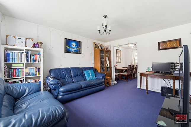 13, Hithermoor Road, Stanwell photo 2