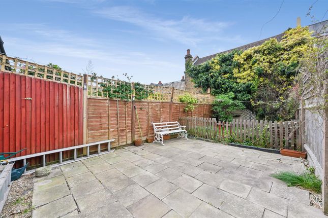 83, Park Road, Colliers Wood photo 4