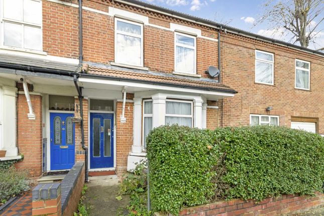 Thumbnail Flat to rent in Holly Park Road, London