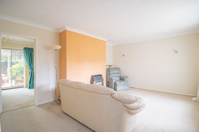 32 Sandringham Road, Gaywood, Norfolk photo 4