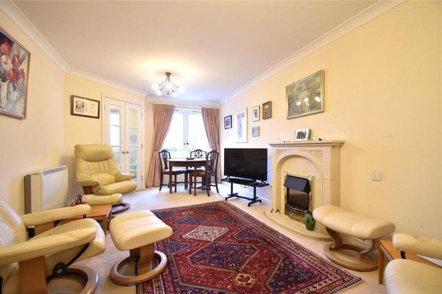 Flat 46, Kingsley Court, Windsor Way, Aldershot photo 2