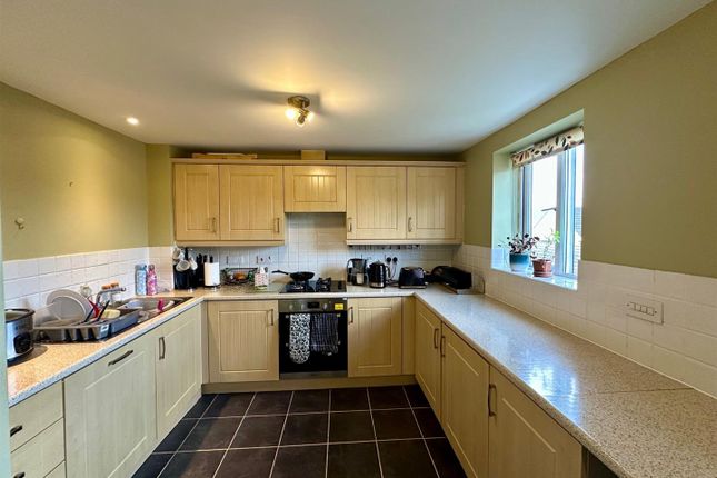 20, Clayburn Road, Peterborough photo 2