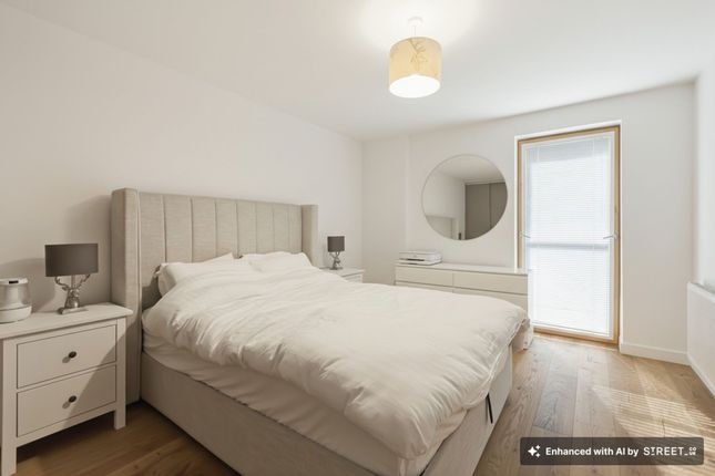 Flat 1, 17 Hughes Close, Edinburgh photo 3
