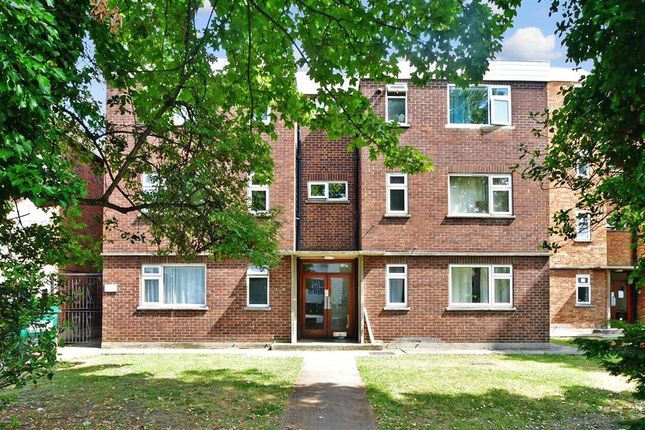 Thumbnail Flat for sale in Hainault Road, London