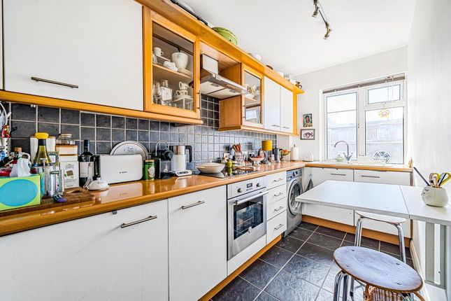 Flat for sale in Richmond, Sheen Court