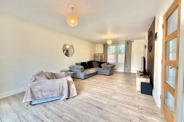 85, Port Road East, Barry photo 4