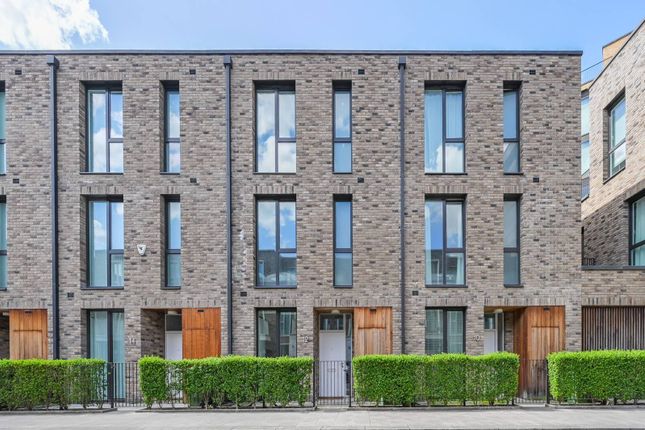 Thumbnail Terraced house for sale in Royal Wharf, Royal Docks, London