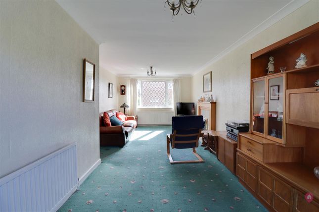 71, Rodger Road, Sheffield photo 4