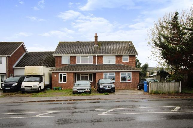 Thumbnail Link-detached house for sale in Colville Road, Oulton Broad, Lowestoft, Suffolk