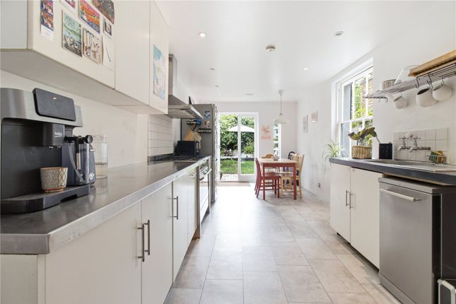 52, Trinder Road, London photo 4