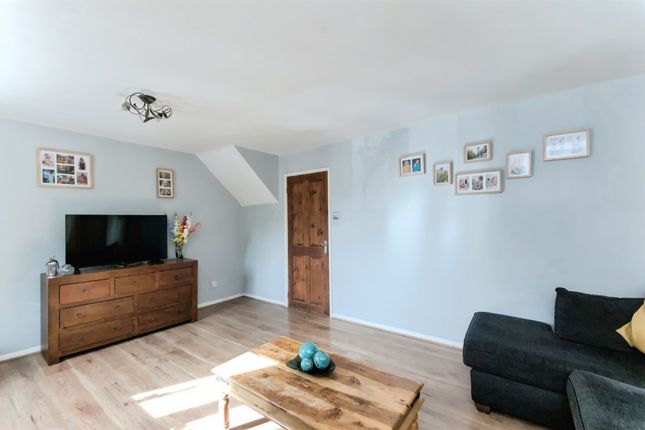 Shalfleet Close, Eastbourne photo 4