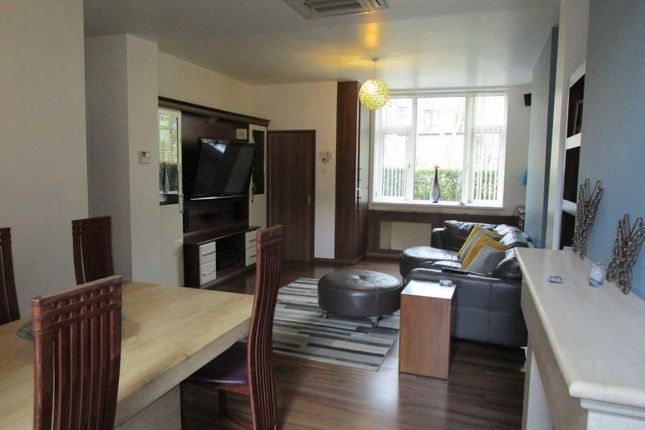 12 Fraser Street, Oldham photo 2