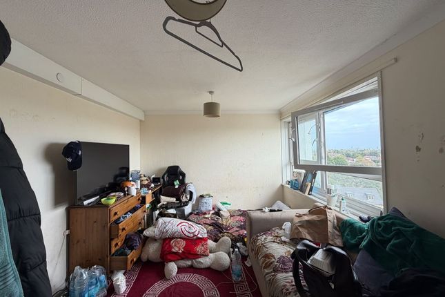 Edgar Road, Hounslow photo 3