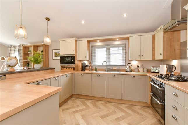 Carters Road Upton, Ryde photo 4