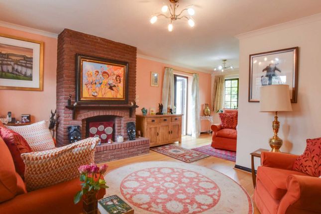 3 Carisbrooke Park, Leicester photo 2