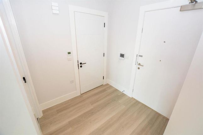 Flat to rent in The Furlong, Brighton