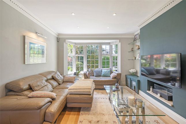 3, 17, Maurice Walk, London photo 2