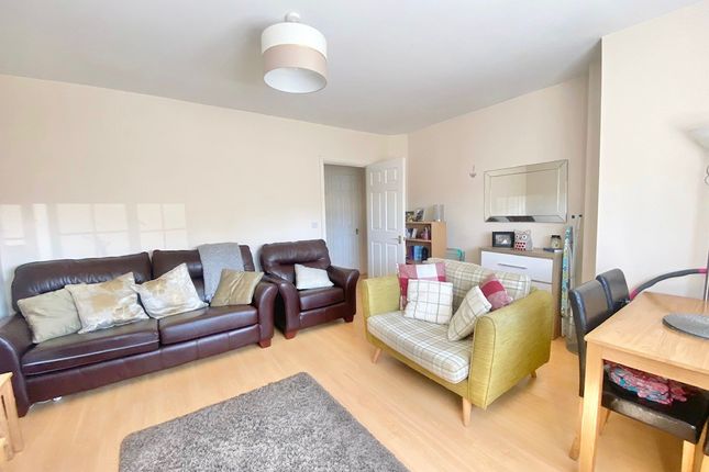Flat 5, Bradford photo 5