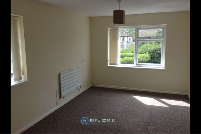 Flat, St Lukes Court, Willerby photo 3