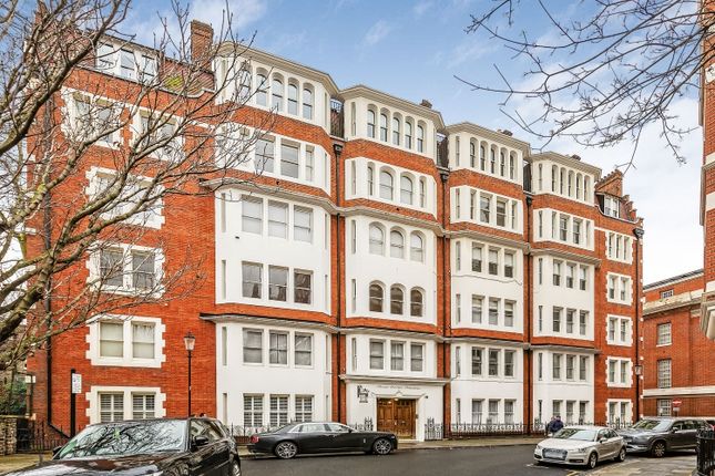 Thumbnail Flat to rent in Sloane Terrace, London