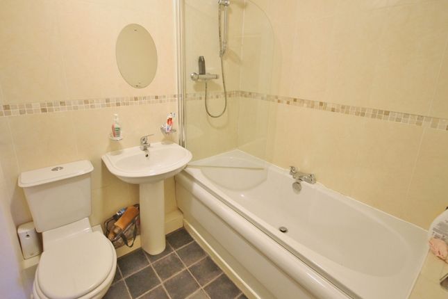 12, Richmond Court, Widnes photo 4
