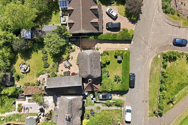 4 Wells Cottages,, Robin Hood Road, Bishop's Stortford photo 3