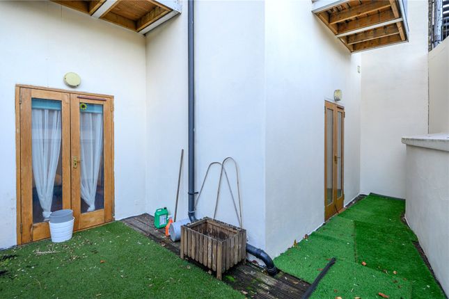 Flat 1, 414, Holloway Road, Islington photo 2