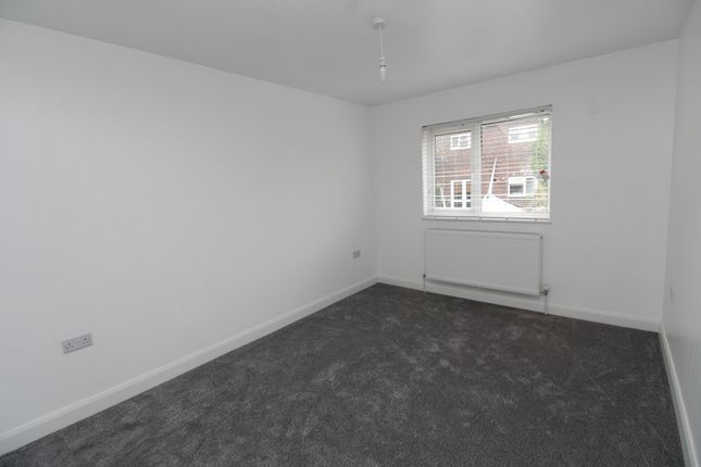 57, Dillwyn Close, London photo 3