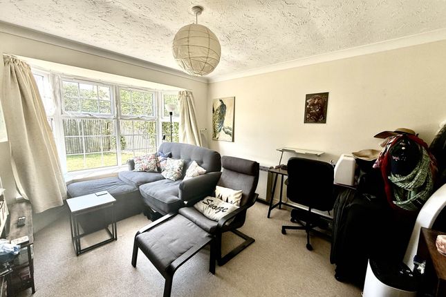 30, Atwell Close, Wallingford photo 3