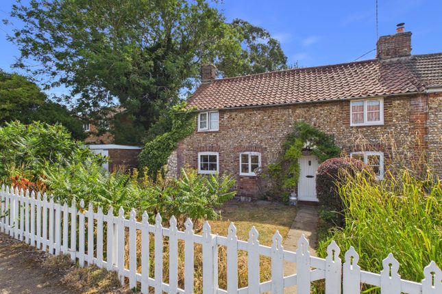 3-bed house on The Cottage, Flegg Green, King's Lynn, £280,000