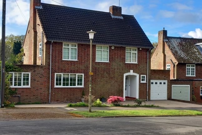 Link-detached house for sale in Sherrardspark Road, Welwyn Garden City