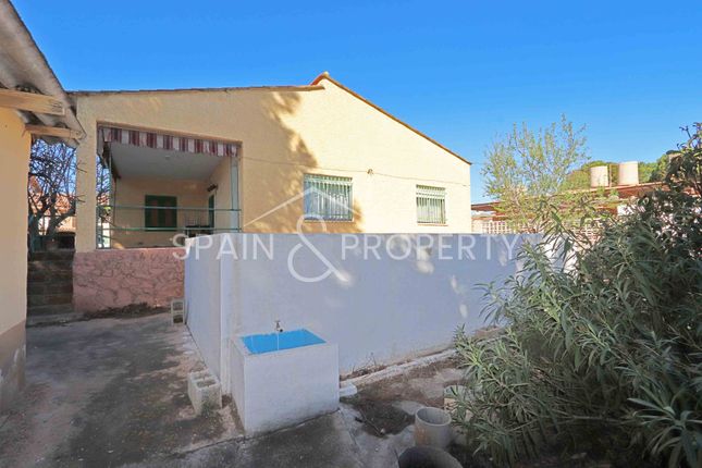 Thumbnail Country house for sale in Chiva, Valencia (Province), Valencia, Spain