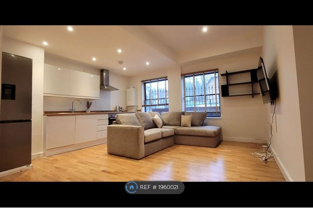 Thumbnail Flat to rent in Whyteleafe Hill, Whyteleafe